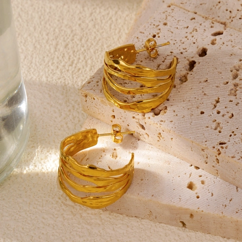 Französischer Stil Hohle Spiral Geometrische Creolen Gold Edelstahl Unregelmäßig Gehämmert C-Form Ohrringe Für Damen Schmuck