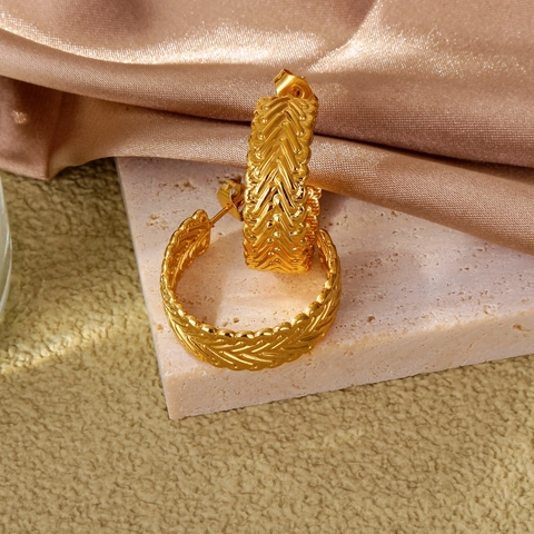 Stainless Steel Hoop Earrings Gold Plated C-Shaped Woven Wheat Pattern Textured Retro Fashion Jewelry Earrings For Women