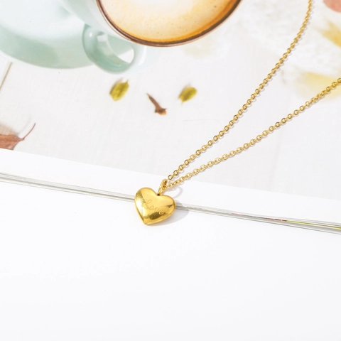 Collana con Pendente a Cuore in Acciaio Inossidabile Placcato Oro 18K Incisione Scritta Love Regalo per Donna Gioielli
