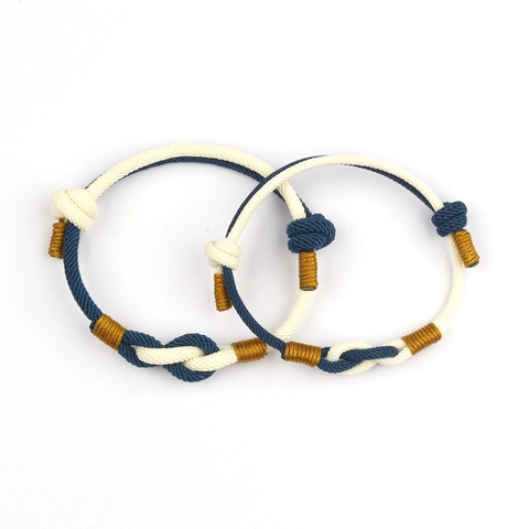 Ensemble de Bracelets de Couple Tressés à la Main Nœud de Cœur Fil de Milan Bracelet Ajustable en Zirconium