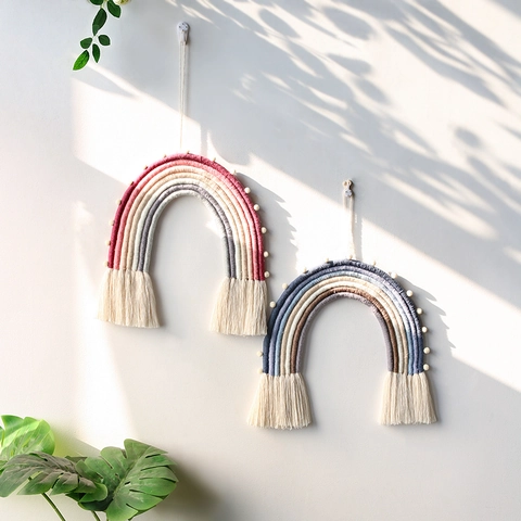 Decorazione da Parete Arcobaleno in Cotone Tessuto a Mano Con Nappine e Palle di Feltro per Cameretta Bambini Casa Ornamento Nordico