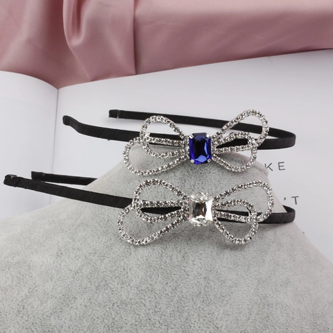 Eleganter Haarreif Mit Strass Schleife Und Großen Rechteckigen Kristallsteinen Modisches Süßes Haarband Für Damen Party Hochzeit Kopfschmuck