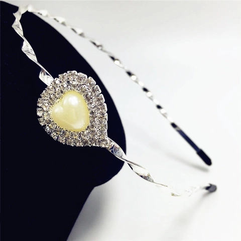Cerchietto Coreano in Lega Dolce con Cuore Perla Artificiale Strass Argento Galvanizzato con Motivo a Cuore per Accessori Capelli Donna
