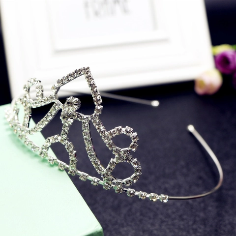 Tiara a Corona in Strass Argento per Ragazze Principessa Festa di Compleanno Matrimonio Cerchietto con Cuore in Cristallo
