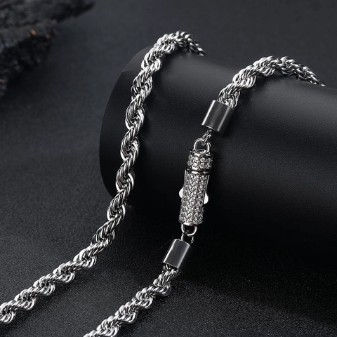 Hip Hop Titaniumstaal Touwketting Ketting Strass Ingelegde Cilindrische Sluiting Gepersonaliseerde Gedraaide Ketting Sieraden Voor Heren Dames
