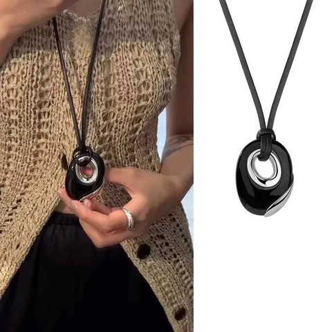 Minimalist Black Agate Pendant Necklace With Alloy Metal Geometrical Long Leather Cord Sweater Chain For Women Jewelry