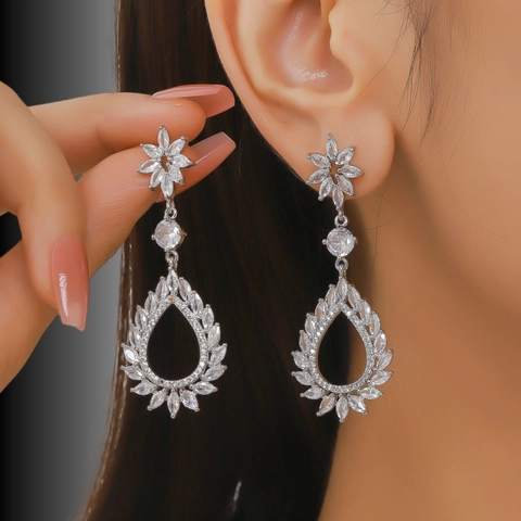 Elegante Kupfer Zirkonia Wassertropfen Blume Hängeohrringe Für Damen Luxuriöse Marquise Schliff Strass Hochzeit Schmuck