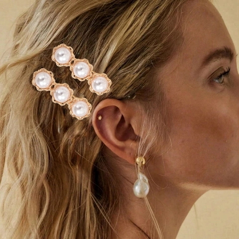 Fermaglio per Capelli in Metallo Elegante Stile Coreano Con Tre Perle Artificiali Bordo Festonato Oro Clip Laterale per Donna Gioielli