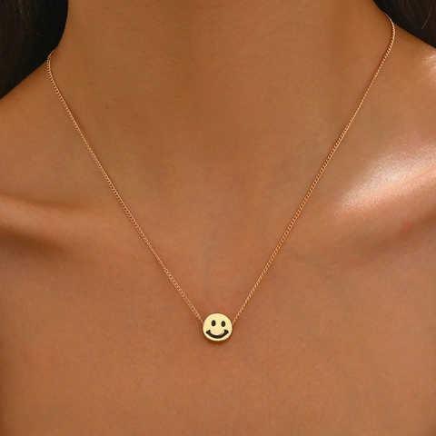 Minimalist Alloy Round Smiley Face Pendant Necklace Hip Hop Style Gold Silver Fashion Commute Unisex Jewelry For Everyday