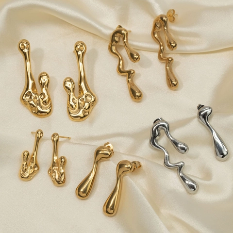 Orecchini a Bottone in Acciaio Inossidabile Metallo Liquido Placcato Oro 18K Stile Lava Irregolare per Donna Gioielli