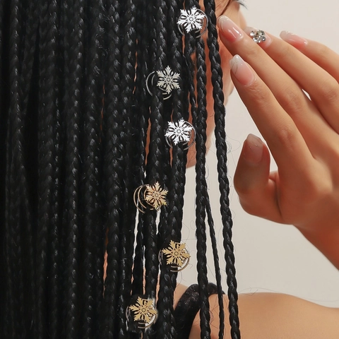 Minimalist Alloy Electroplated Snowflake Spiral Hair Coils For Women Trendy Winter Christmas Decorative Metal Hair Pins