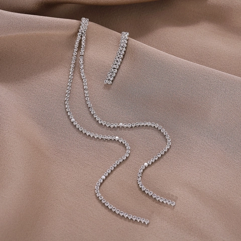 Orecchini Pendenti Asimmetrici a Nappa Lunga in Lega di Zirconia Di Lusso Con Perno in Acciaio Inossidabile Per Banchetto Matrimonio Festa Donna Gioielli