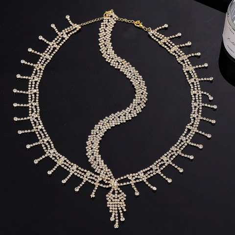 Catena per la Testa con Pendente sulla Fronte in Metallo con Nappe di Strass Lusso per Matrimonio Donna Gioielli