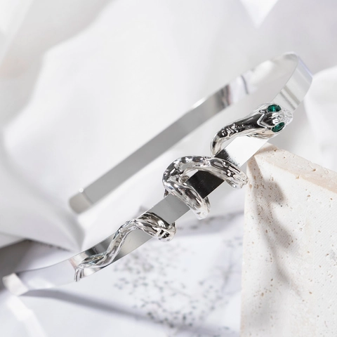 Cerchietto in Metallo a Forma di Serpente Vintage Con Occhi Verdi Elegante Accessorio per Capelli Stile Minimal Donna