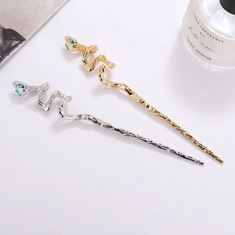 Bastoncino per Capelli in Metallo a Forma di Serpente Minimalista per Donna Oro Argento Placcato Capelli Spilla Con Occhi in Pietra Preziosa Verde Accessorio per Capelli