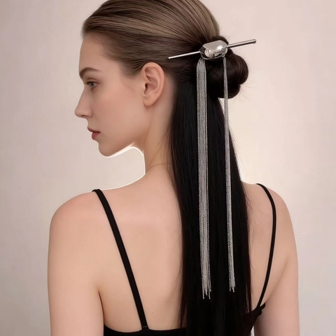 Minimalist Silver Metal Tassel Hair Stick For Women Long Chain Crescent Moon U Shaped Hair Pin Ponytail Hair Accessory