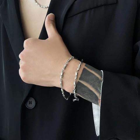 Bracciale a Catena Intrecciata Möbius in Acciaio al Titanio per Uomo Donna Coppia Minimalista Argento Moda Gioielli