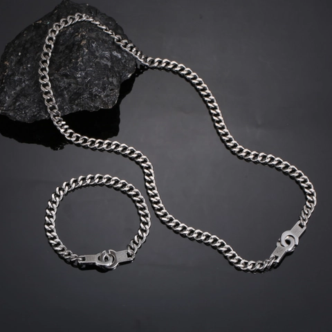 Punk Stainless Steel Handcuff Buckle Cuban Link Necklace Silver Tone High Polished Minimalist Niche Design Jewelry For Men Women