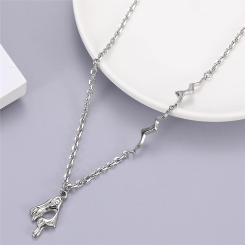 Halskette Aus Edelstahl Mit Unregelmäßigem Flüssigmetall Anhänger Hip-Hop-Stil Silberner Unisex-Schmuck Für Den Alltag
