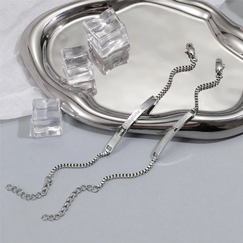 Braccialetti di Coppia in Acciaio al Titanio Incisione You Complete Me Catena a Scatola Regolabile Argento per Donna Uomo Regalo San Valentino