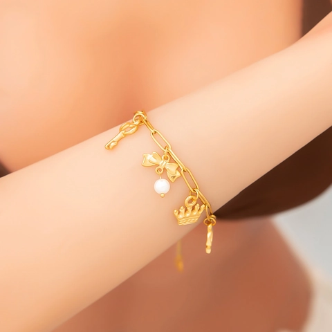 18K Gold Plated Stainless Steel Artificial Pearl Charm Bracelet For Women Vintage Bow Crown Key Moon Star Pendant Trendy Jewelry