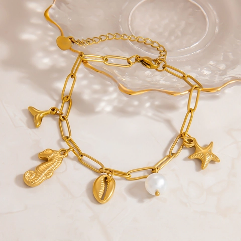 Elegante Pulsera de Dijes Oceánicos de Acero Inoxidable con Perla Artificial Caballito de Mar Estrella de Mar Concha Colgante Joyería Chapada en Oro Mujer