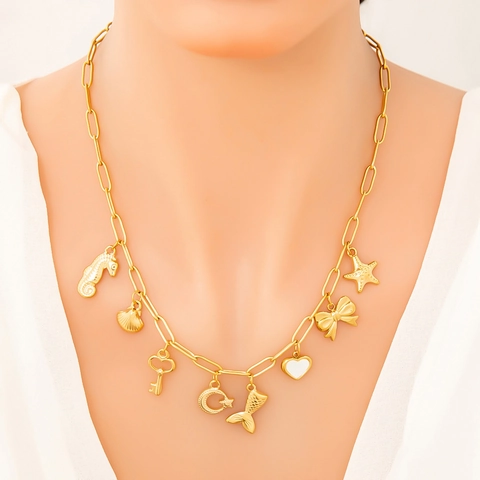 Collana Donna in Acciaio Inossidabile Placcato Oro a Graffetta con Ciondoli Ippocampo Conchiglia Luna Cuore Stella Marina