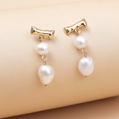 Korean Style Artificial Pearl Dangle Earrings Retro Gold Alloy Bone Shape Drop Earrings For Women Fashion Elegant Jewelry