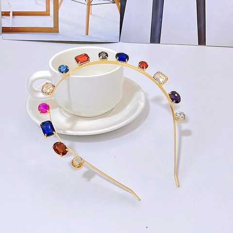 Diadema de Aleación de Oro con Diamantes de Imitación de Colores Estilo Palacio Vintage Mujer Elegante Cristal Geométrico Accesorios