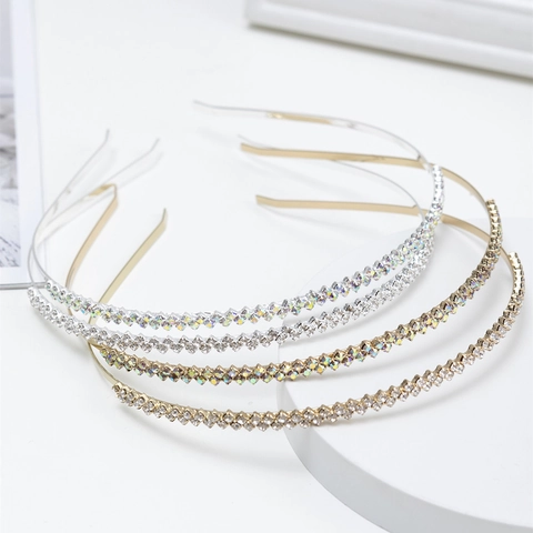 Serre-tête Élégant en Alliage de Strass Cœur pour Femmes Doux Bandeau Ondulé Étincelant Cerceau à Cheveux en Cristal Minimaliste Fête