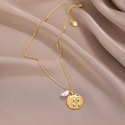 Collana con Ciondolo a Moneta a Trifoglio in Lega d'Oro Vintage per Donna Con Perla Naturale Catena Lunga per Maglione