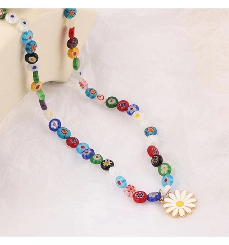 Collier Pendentif Marguerite en Perles de Verre Millefiori Multicolore pour Femmes Collier Fleur en Émail Cristal Artificiel