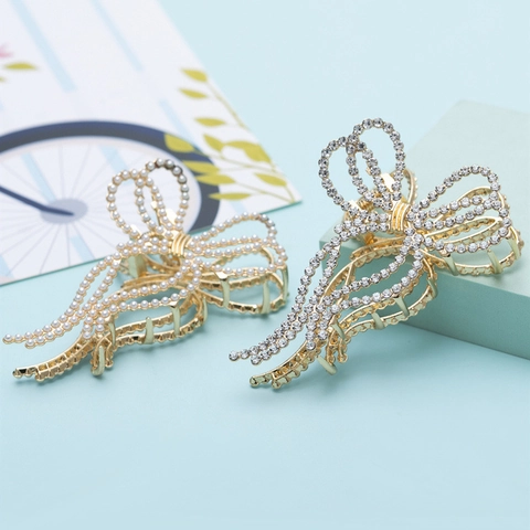 Elegant Metal Butterfly Hair Claw Clip With Artificial Pearl Rhinestone Tassels Fashion Large Shark Clip For Women Hair Jewelry