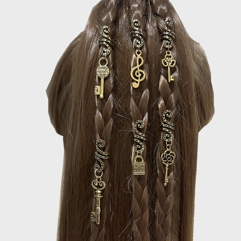 Lot de Barrette à Cheveux Dreadlock en Spirale en Alliage Rétro Anneaux à Cheveux Ethnique Or Avec Pendentifs Clé Serrure Note Musique