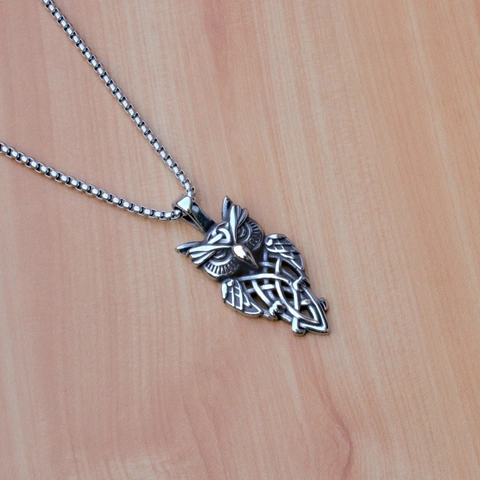 Collana con Pendente in Acciaio Inossidabile Vintage Vichingo Nodo Celtico Gufo Teschio Croce Leone Angelo Gioielli Punk Gothic