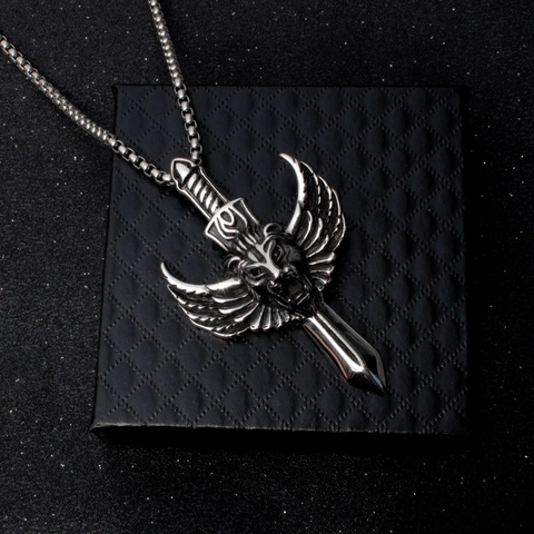Collar Con Colgante de Espada Alas Cabeza de León de Acero Inoxidable Vintage para Hombre Unisex Gothic Punk Rock Joyería