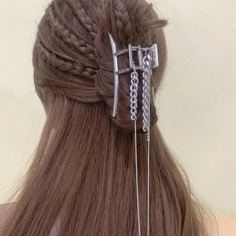 Fashion Korean Silver Alloy Large Hair Claw Clip With Long Chain Tassel Rhinestone Decor Metal Shark Clip For Women Hair Jewelry