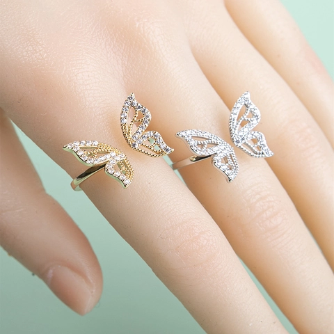 Elegant Copper Butterfly Open Ring For Women Hollow Micro Inlaid Rhinestone Adjustable Fashion Ring Romantic Light Luxury Jewelry Gift