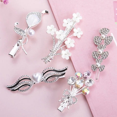 Sweet Alloy Flower Bow Shape Hair Clip For Women Artificial Pearl Rhinestone Electroplated Elegant Side Clip Hair Accessories