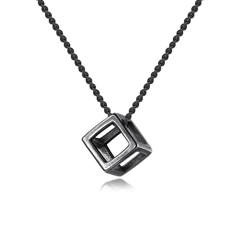 Collier Pendentif Cube Évidé Minimaliste Unisexe Bijoux en Alliage Électroplaqué Carré Géométrique Industriel Femme Homme
