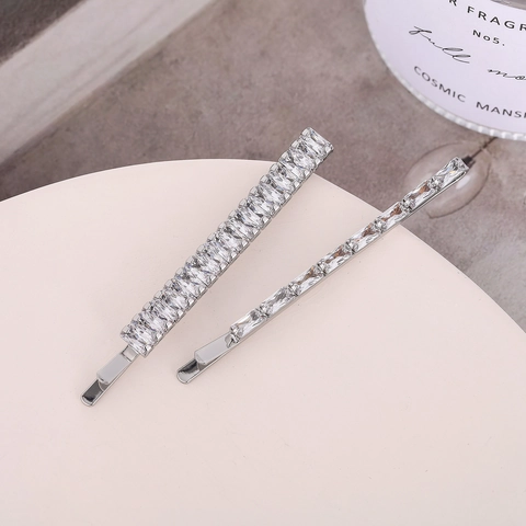 Elegante Zinklegierung Strass Haarklammern Silber Gold Rechteckige Geometrische Haarnadeln Mode Kopfschmuck Für Damen Alltag Hochzeit