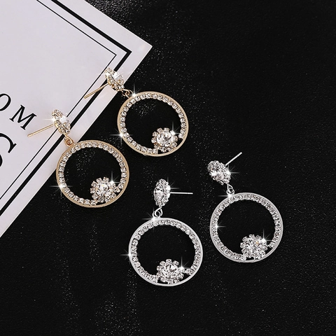 Overdreven Legering Strass Hoop Drop Oorbellen Voor Vrouwen Koreaanse Stijl Lange Cirkel Dangle Oorbellen Met Roestvrij Stalen Stift