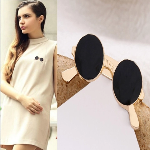 Spilla a Forma di Occhiali da Sole Rotondi Vintage in Lega Smaltata Nero Oro per Uomo Donna Moda Accessori per Abito Decorativo Regalo