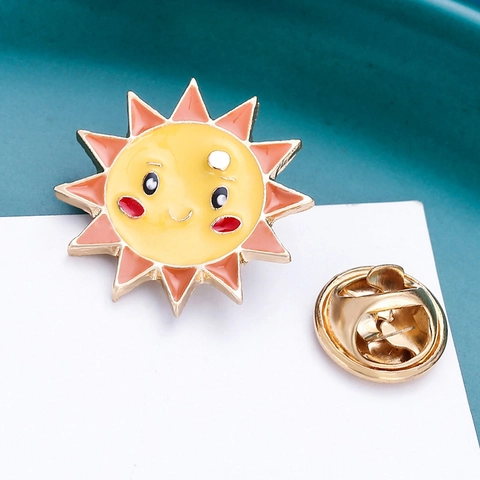 Linda Broche de Esmalte de Sol de Dibujos Animados Aleación Goteo de Aceite Cara Sonriente Insignia Accesorio Decorativo para Bolsos Ropa Mujeres Niños Regalo