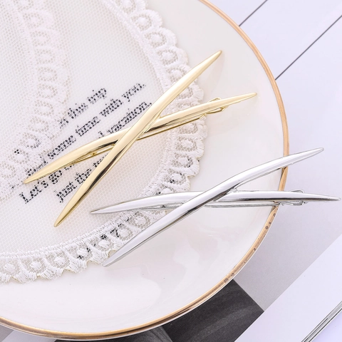 Minimalistische Legering Kruis Haarspelden Voor Vrouwen Moderne X-Vormige Geometrische Metalen Haarnaald Glanzend Vergold Accessoire
