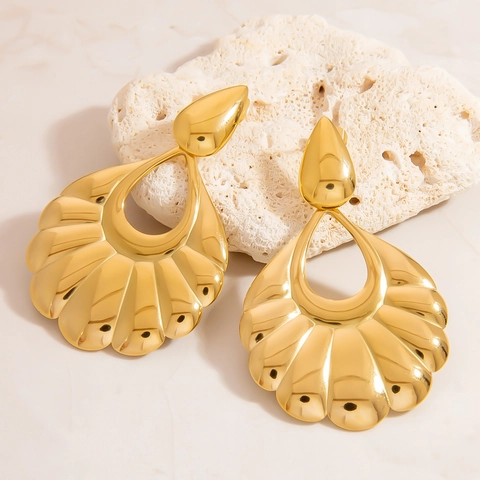 Pendientes Vintage Franceses Exagerados de Acero Inoxidable con Gota de Agua Colgante de Concha Elegantes Dorados Impermeables Grandes Pendientes