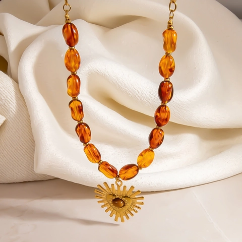 Vintage Amber Resin Beaded Necklace For Women Stainless Steel Gold Heart Sunburst Pendant Boho Maillard Style Autumn Jewelry