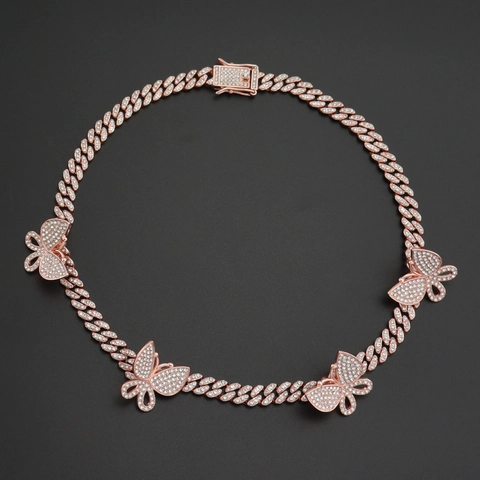 Collana a Catena Cubana Hip Hop in Lega con Ciondolo a Farfalla e Strass per Donna Gioielli di Moda Streetwear Iced Out