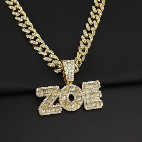 Collana con Ciondolo Corona Lettera ZOE Hip Hop per Uomo Donna Lega Strass Iced Out Catena Cubana Twist Gioielli Street