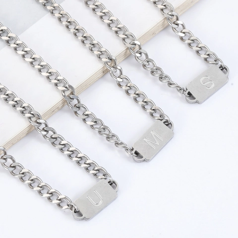 Collana a Catena Cubana in Acciaio Inossidabile Lucido da Uomo Con Ciondolo a Lettera Iniziale Quadrata Gioielli Alfabeto Personalizzati